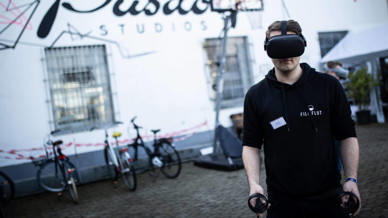 VR_2